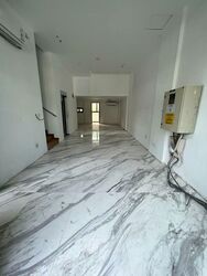 Cambridge Road (D8), Terrace #556514811